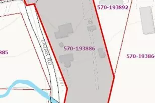 1735 Dyer Rd, Grove City, OH 43123 - Photo 3