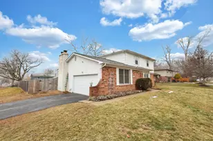 787 Persimmon Pl, Columbus, OH 43213 - Photo 3