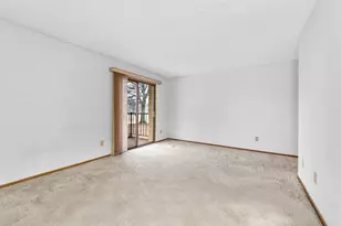 3967 Karl Rd, Columbus, OH 43224 - Photo 9