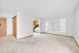 3967 Karl Rd, Columbus, OH 43224 - Photo 7