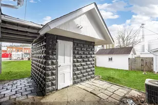 109 S High St, Mount Victory, OH 43340 - Photo 37