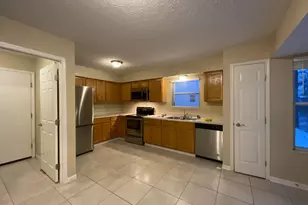 392 Old Ivory Ct, Blacklick, OH 43004 - Photo 5