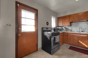 3285 Scottwood Rd, Columbus, OH 43227 - Photo 17