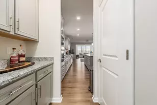 6373 Davis Cir, Powell, OH 43065 - Photo 7