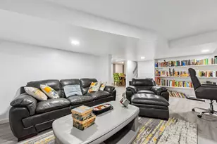 957 Rose Pl, Columbus, OH 43227 - Photo 13