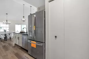 1317 Amberlea Dr W, Columbus, OH 43230 - Photo 9