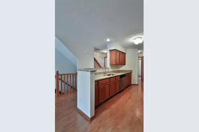 2208 Victoria Park Drive, Columbus, OH 43235 - Photo 11