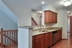 2208 Victoria Park Dr, Columbus, OH 43235 - Photo 11