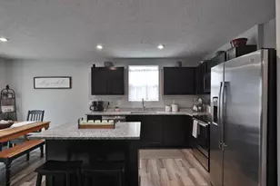 216 Skyway Dr, Springfield, OH 45505 - Photo 9