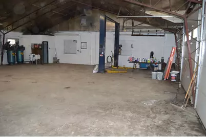 1070 S Memorial Drive, Lancaster, OH 43130 - Photo 5