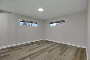 3340 Miriam Dr S, Columbus, OH 43204 - Photo 17