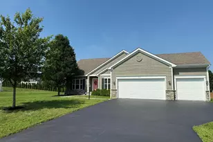 217 Warbler Ct, Pickerington, OH 43147 - Photo 1