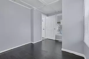 2475 Parkwood Ave, Columbus, OH 43211 - Photo 13