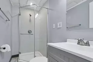 2475 Parkwood Ave, Columbus, OH 43211 - Photo 15