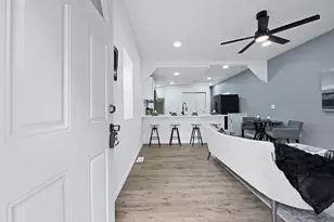 863 Carpenter St, Columbus, OH 43206 - Photo 3