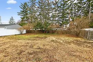 399 Carilla Ln, Columbus, OH 43228 - Photo 9