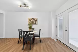 671 Simbury St, Columbus, OH 43228 - Photo 5