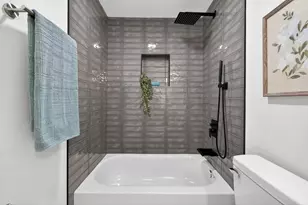 671 Simbury St, Columbus, OH 43228 - Photo 15