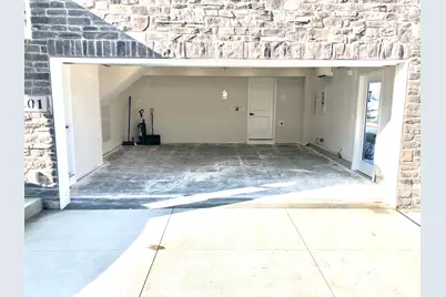 201 Via Veneto, Delaware, OH 43015 - Photo 5