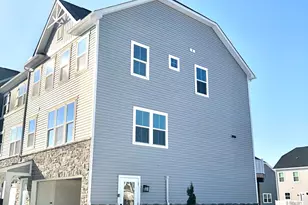 201 Via Veneto, Delaware, OH 43015 - Photo 7
