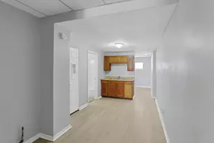 406 S Hague Ave, Columbus, OH 43204 - Photo 11