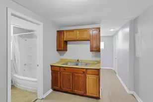 406 S Hague Ave, Columbus, OH 43204 - Photo 13