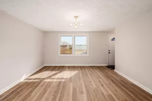 796 Redford Ave, Columbus, OH 43207 - Photo 9