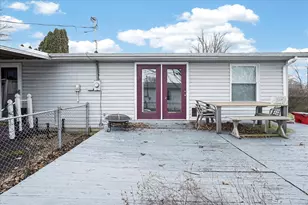 251 E 1st St, London, OH 43140 - Photo 27