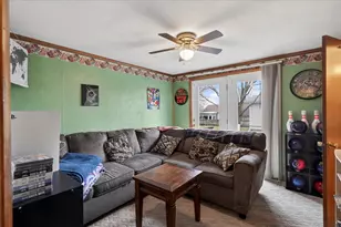 251 E 1st St, London, OH 43140 - Photo 13