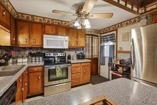 251 E 1st St, London, OH 43140 - Photo 11