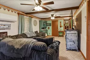 251 E 1st St, London, OH 43140 - Photo 7