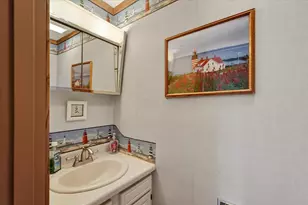 251 E 1st St, London, OH 43140 - Photo 17