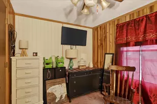 251 E 1st St, London, OH 43140 - Photo 23