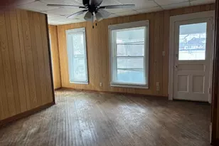 136 Baker St, Marion, OH 43302 - Photo 5