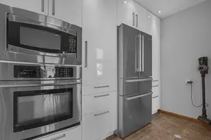 9246 Windy Creek Dr, Columbus, OH 43240 - Photo 17