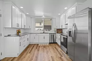 513 S Poplar St, Bucyrus, OH 44820 - Photo 9