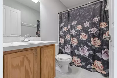 998 Hartford Village Boulevard #998, Columbus, OH 43228 - Photo 19