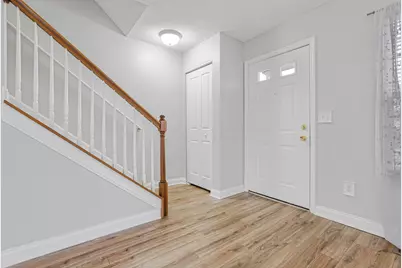 998 Hartford Village Boulevard #998, Columbus, OH 43228 - Photo 3