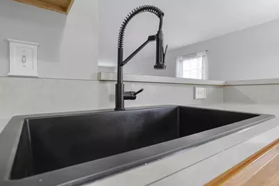 998 Hartford Village Boulevard #998, Columbus, OH 43228 - Photo 13