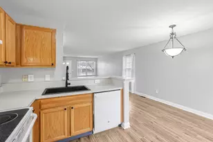 998 Hartford Village Blvd, Columbus, OH 43228 - Photo 11