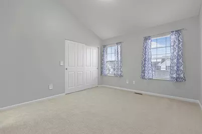 998 Hartford Village Boulevard #998, Columbus, OH 43228 - Photo 15