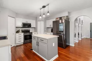 4040 Creekwood Dr, Lewis Center, OH 43035 - Photo 13