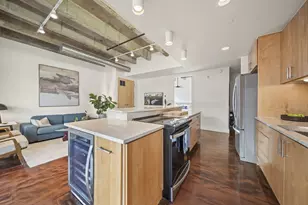 199 S 5th St, Columbus, OH 43215 - Photo 15