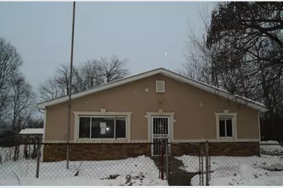 546 Emmit Avenue, Columbus, OH 43228 - Photo 1