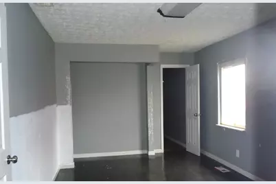 546 Emmit Avenue, Columbus, OH 43228 - Photo 17