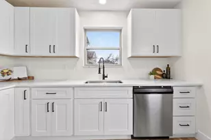 1450 Tenagra Way, Columbus, OH 43228 - Photo 17