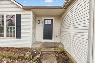 1450 Tenagra Way, Columbus, OH 43228 - Photo 5