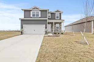 706 Leslie Dr, Plain City, OH 43064 - Photo 1