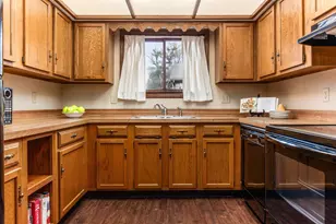 3167 Griggsview Ct, Columbus, OH 43221 - Photo 9