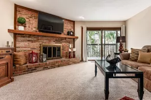 3167 Griggsview Ct, Columbus, OH 43221 - Photo 5